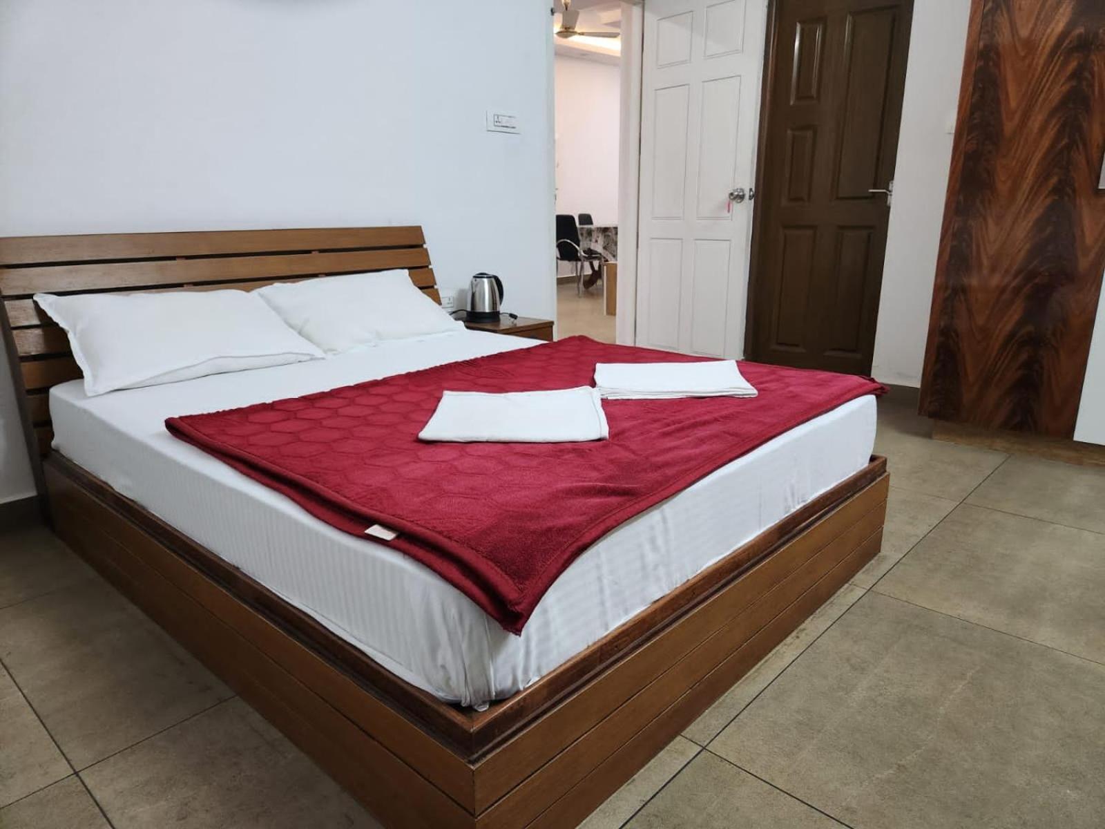 New Serene Mountains Munnar Homestay